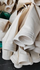 除塵器要定期更換濾袋